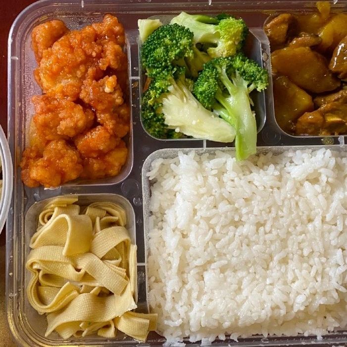 以“团”之名，互联网企业跨界抢占餐饮市场